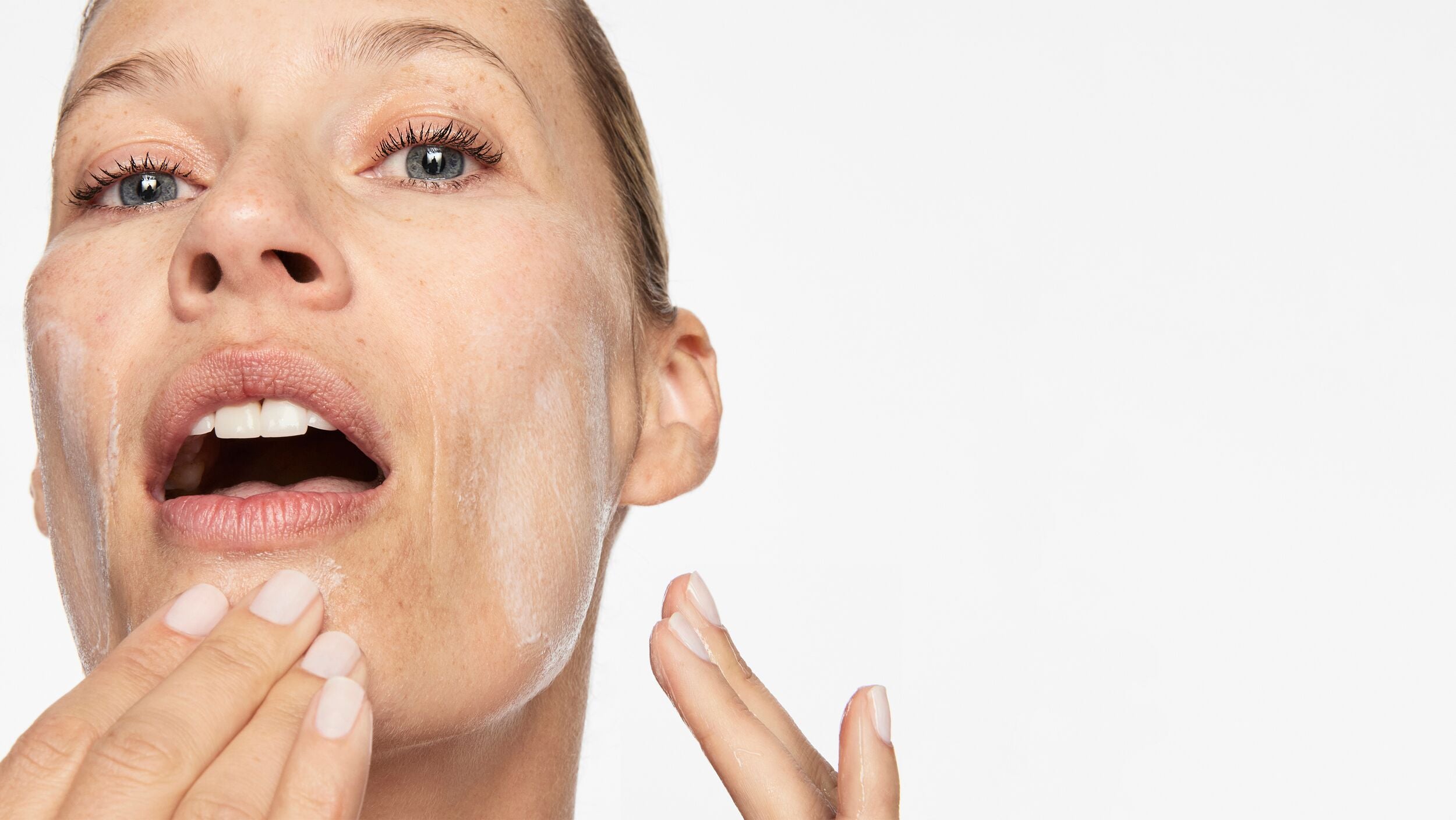 Sensitive Skin Solutions | Best Ingredients for Skin Hydration
